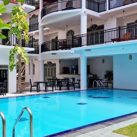 Chill Hill Hikkaduwa Hotel Exterior photo